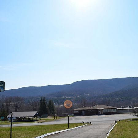 Ladd Brook Inn Pownal Exteriör bild