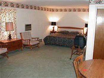 Ladd Brook Inn Pownal Exteriör bild