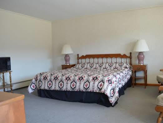 Ladd Brook Inn Pownal Exteriör bild